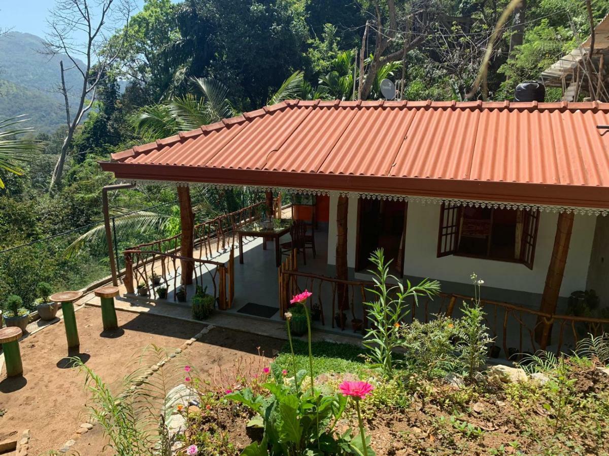 Hotel Induwara Guest à Ella Extérieur photo
